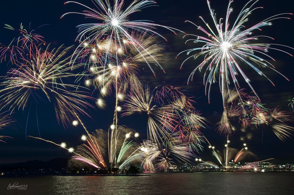 Fireworks. Foto de toshimo